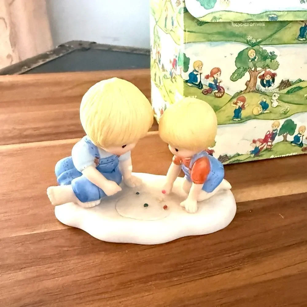 Vintage Country Cousins Enesco 1985 Scooter and Skip Playing Marble Figurine